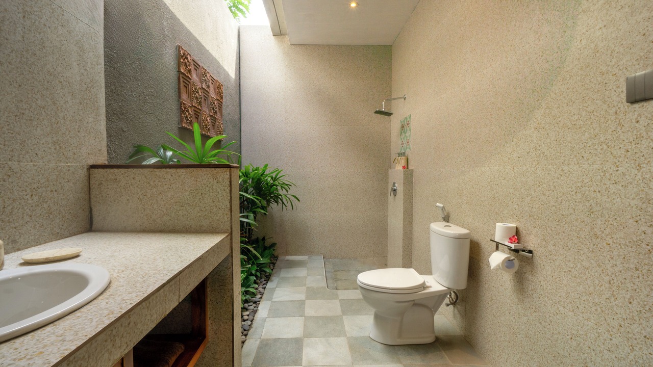 Photo of Bathroom in Singakerta