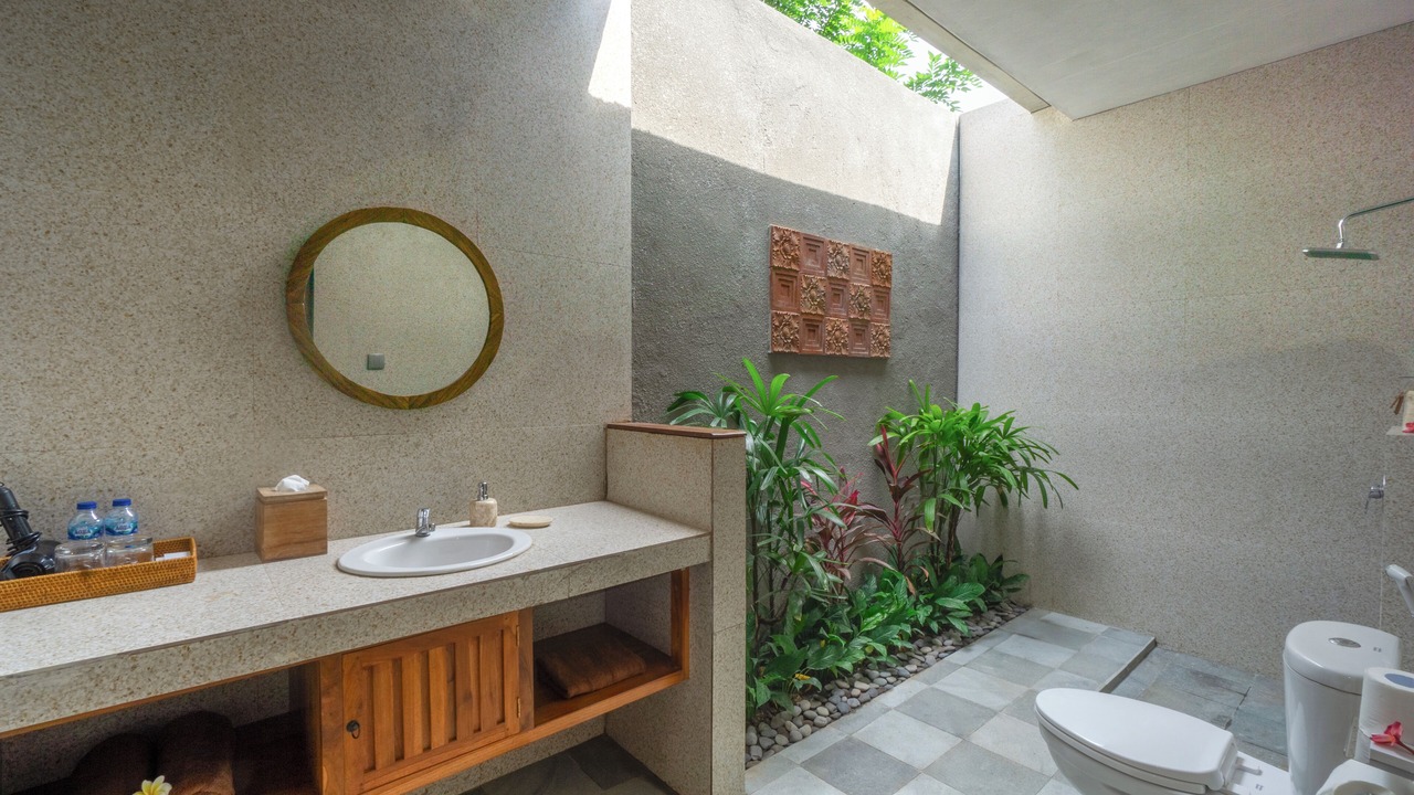 Photo of Bathroom in Singakerta