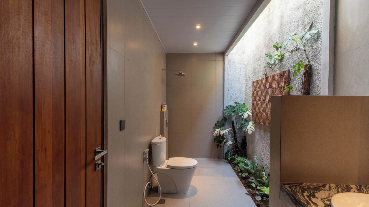 Photo of Bathroom in Singakerta