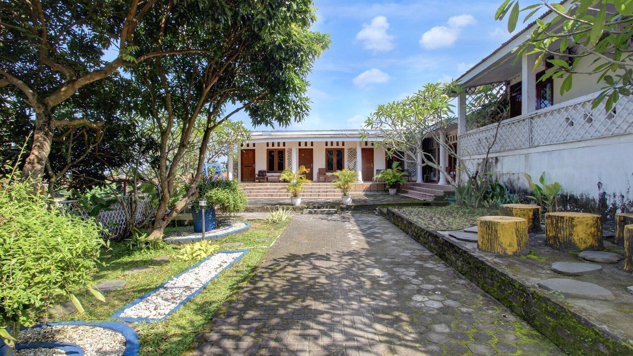 Photo of Outdoor in Kretek