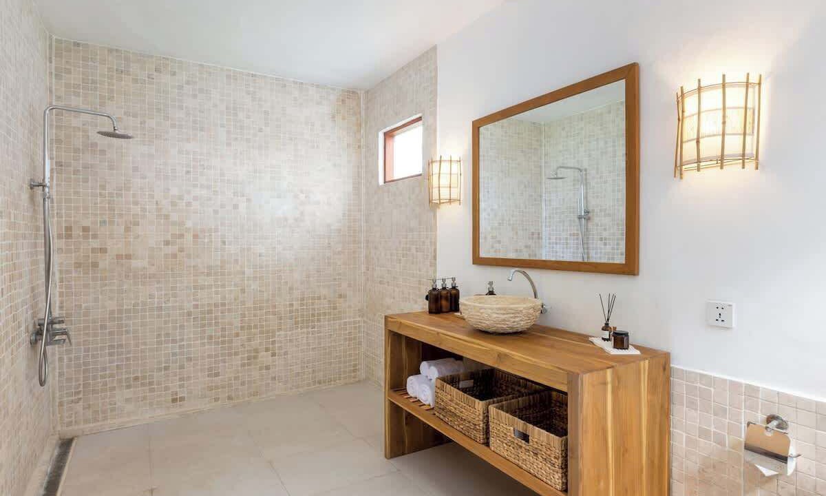 Photo of Bathroom in Laksmana