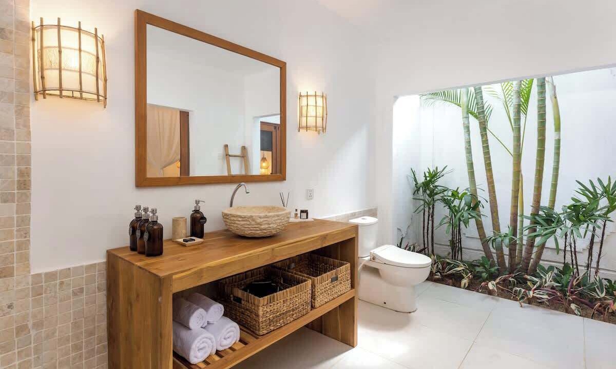 Photo of Bathroom in Laksmana