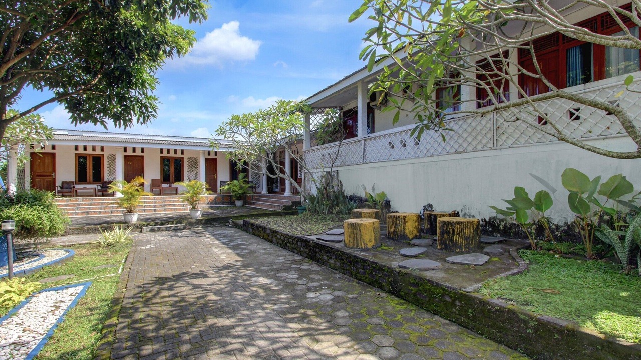 Photo of Outdoor in Kretek