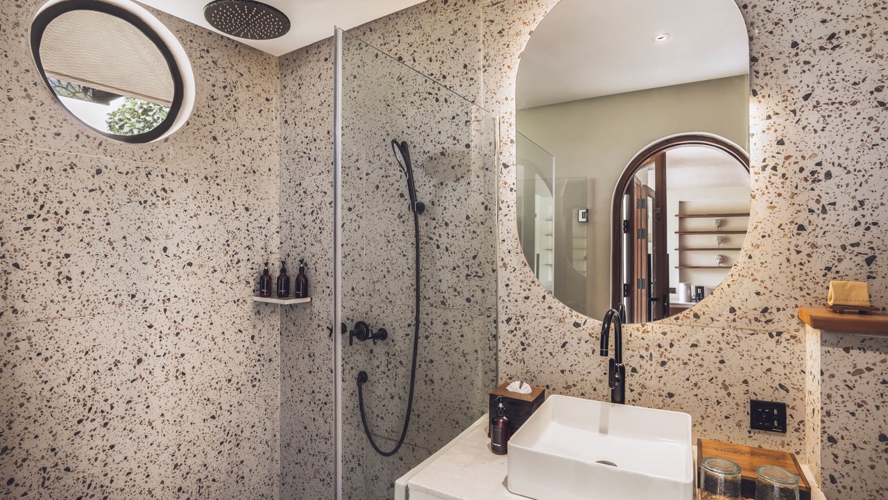 Photo of Bathroom in Petulu