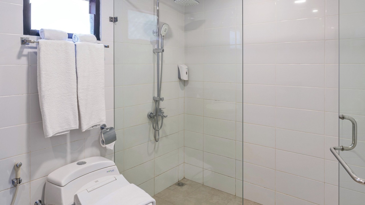 Photo of Bathroom in Sukaraja