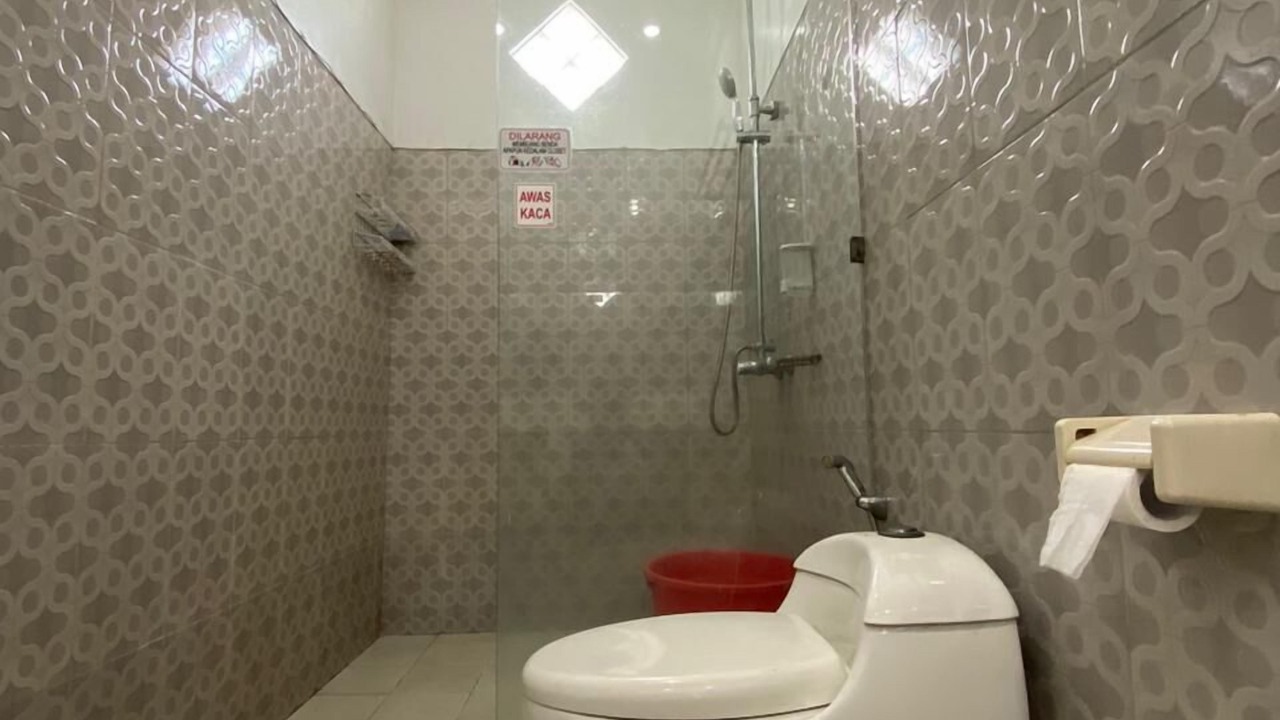 Photo of Bathroom in Sukapura
