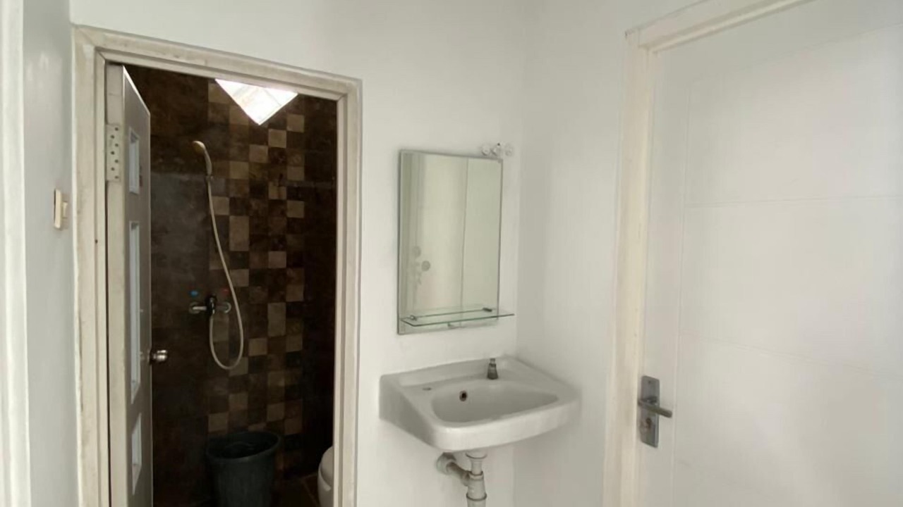 Photo of Bathroom in Sukapura