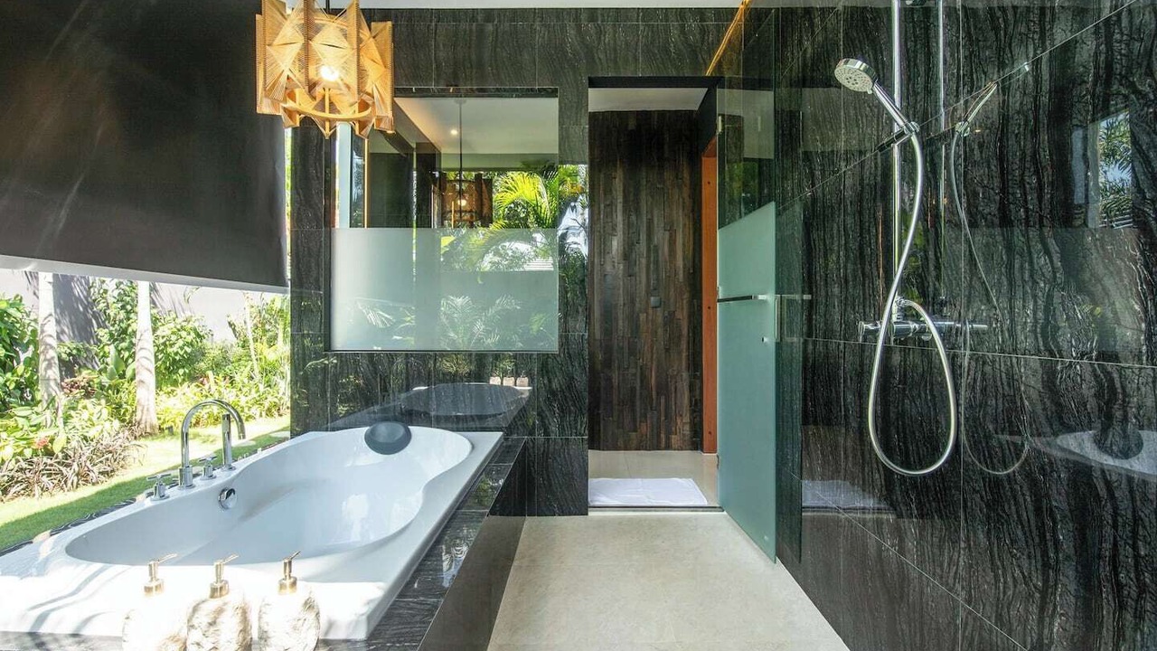Photo of Bathroom in Sunset Road
