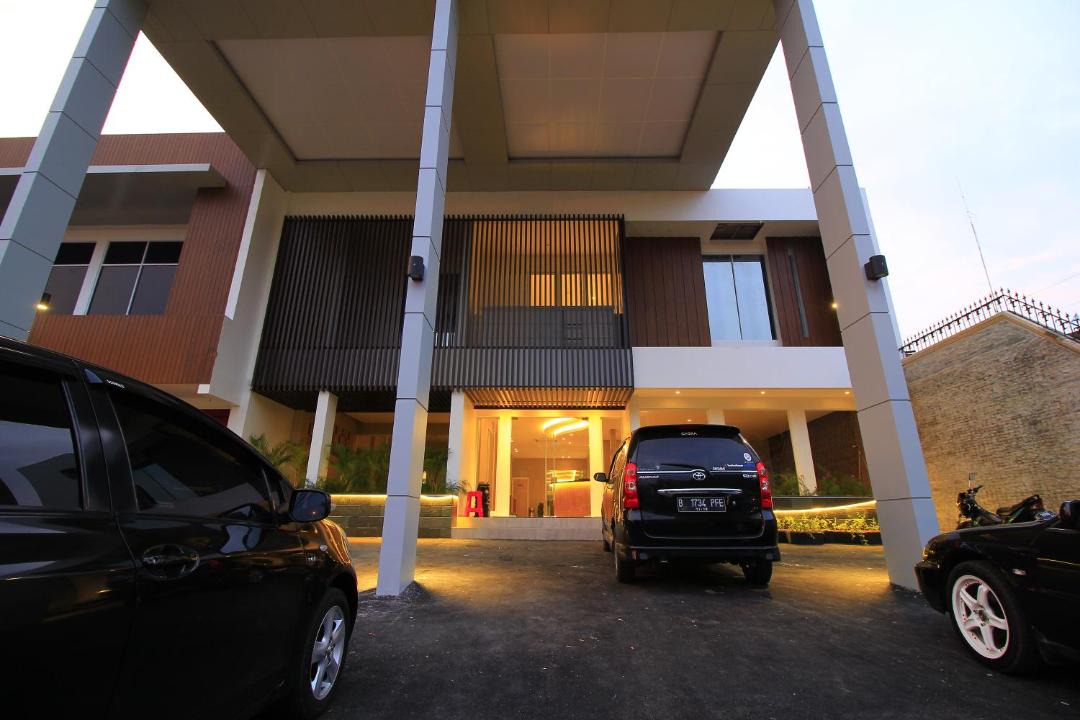 Photo of Others in West Cirebon