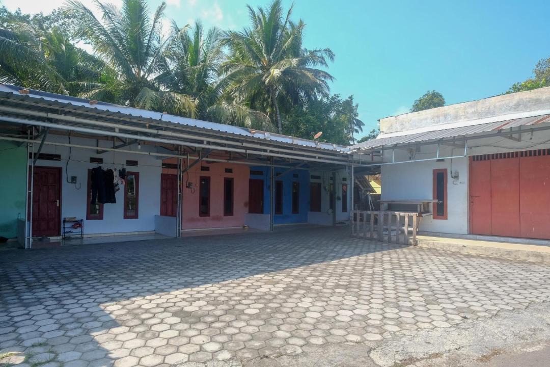 Photo of Others in Temon