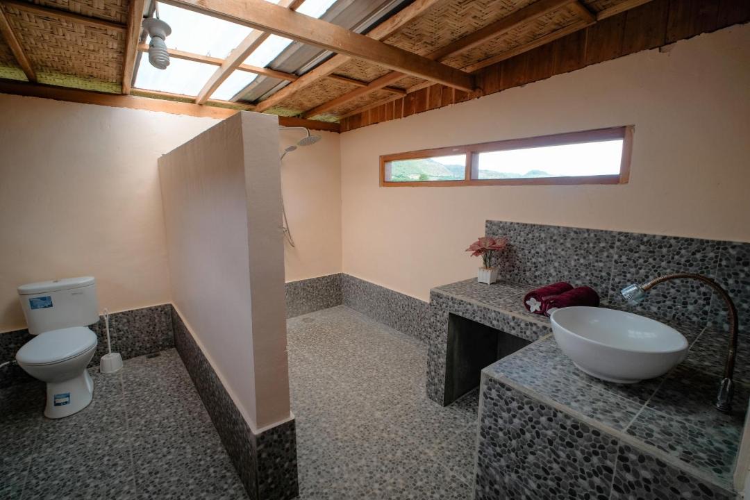 Photo of Bathroom in Hu'u