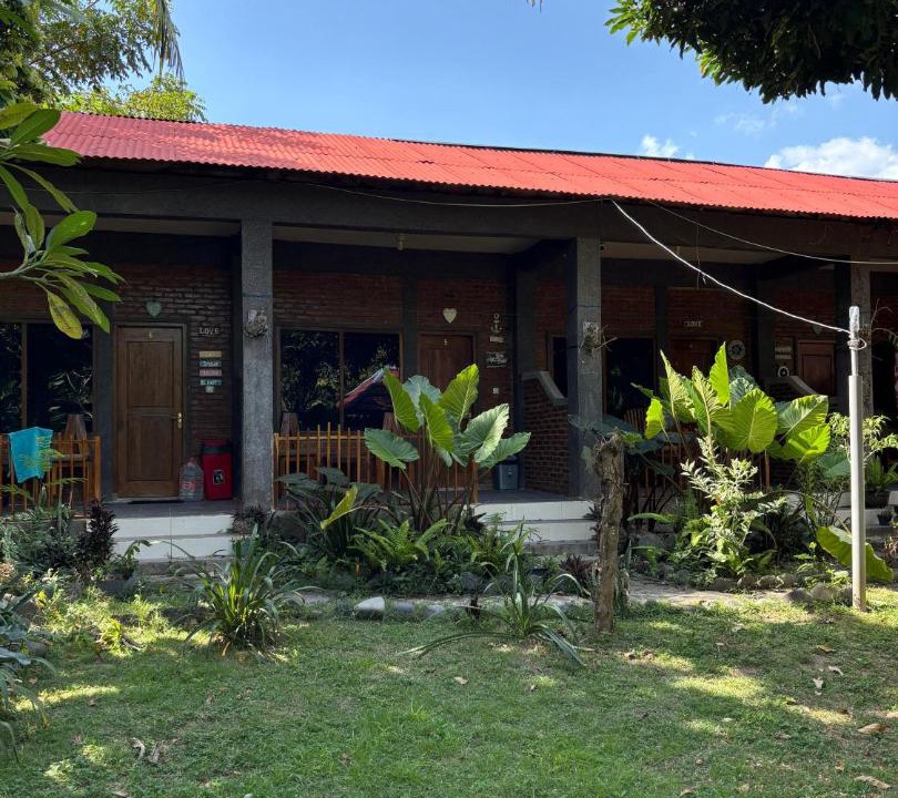 Photo of Others in Hu'u