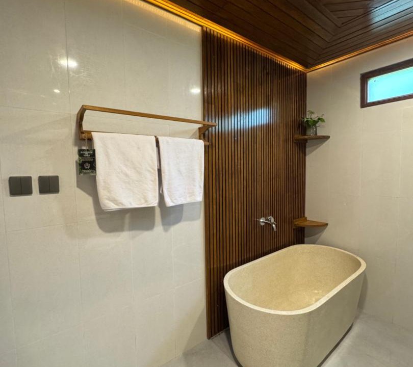 Photo of Bathroom in Waingapu