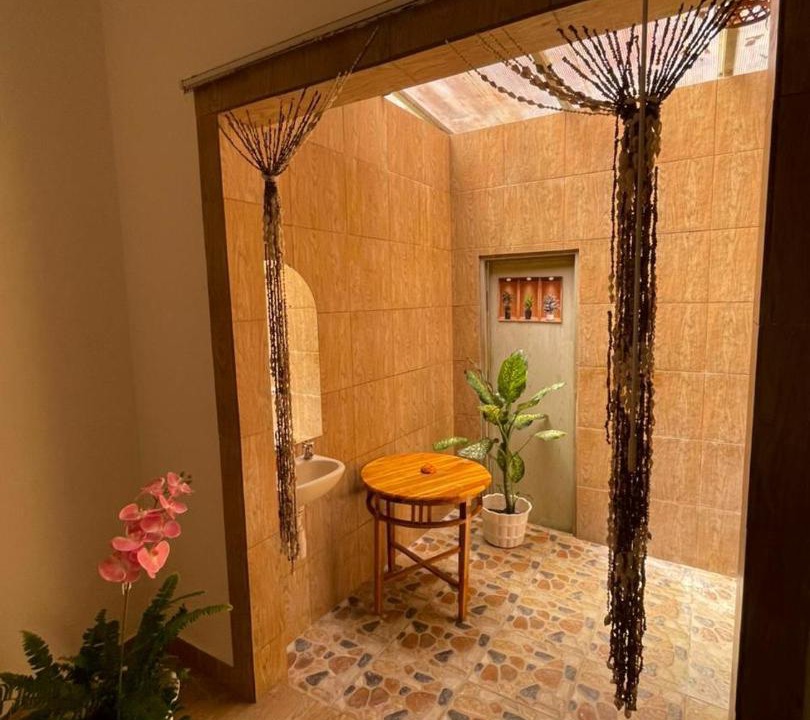 Photo of Bathroom in Singakerta