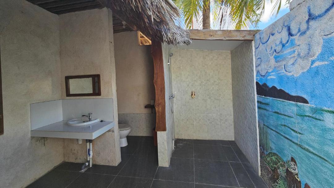 Photo of Bathroom in Rote Island