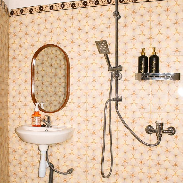 Photo of Bathroom in Sidemen
