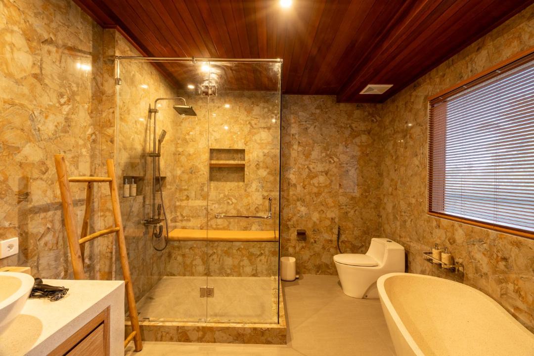 Photo of Bathroom in Sambahan
