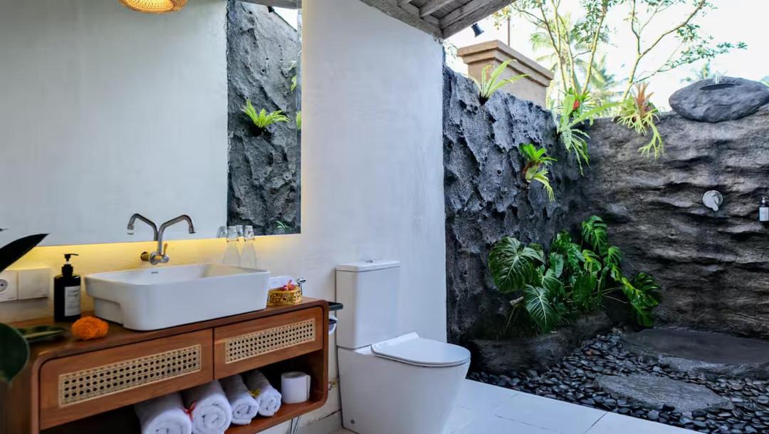 Photo of Bathroom in Taro