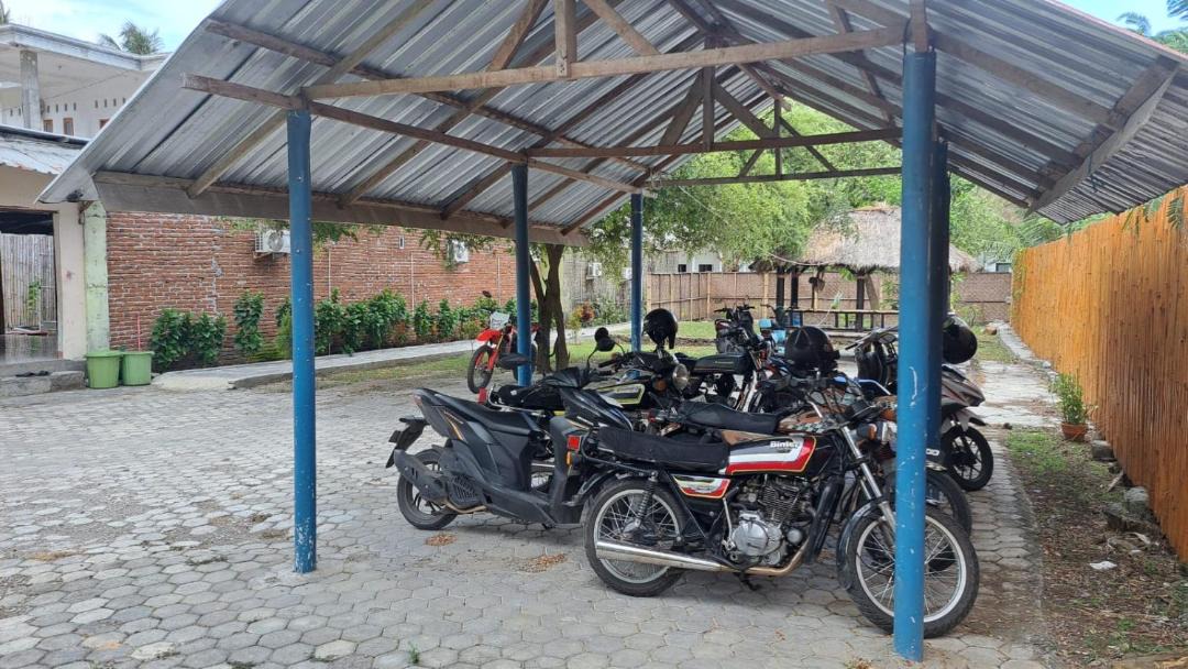 Photo of Others in Jerowaru