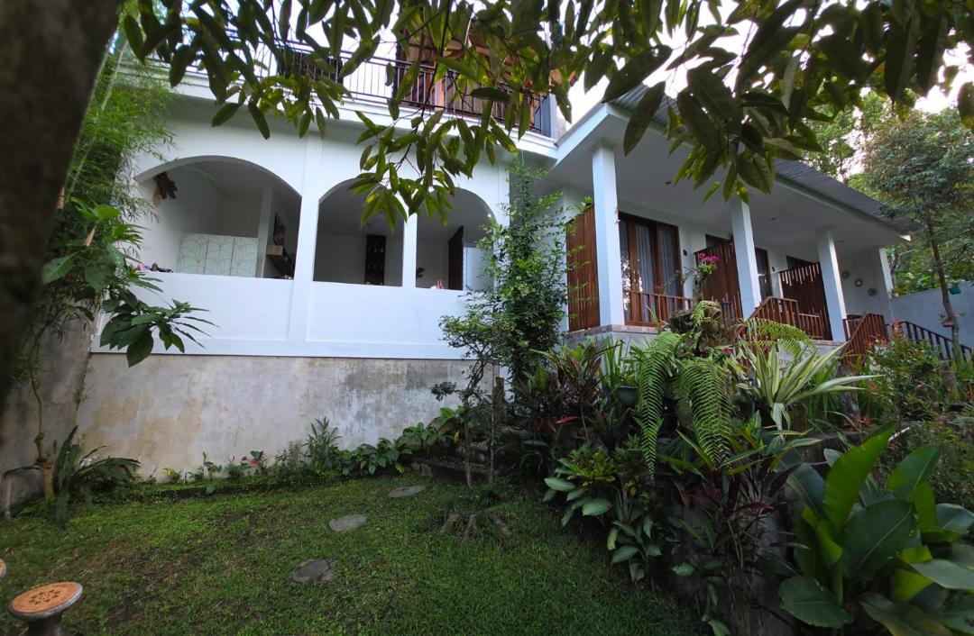 Photo of Others in Munduk