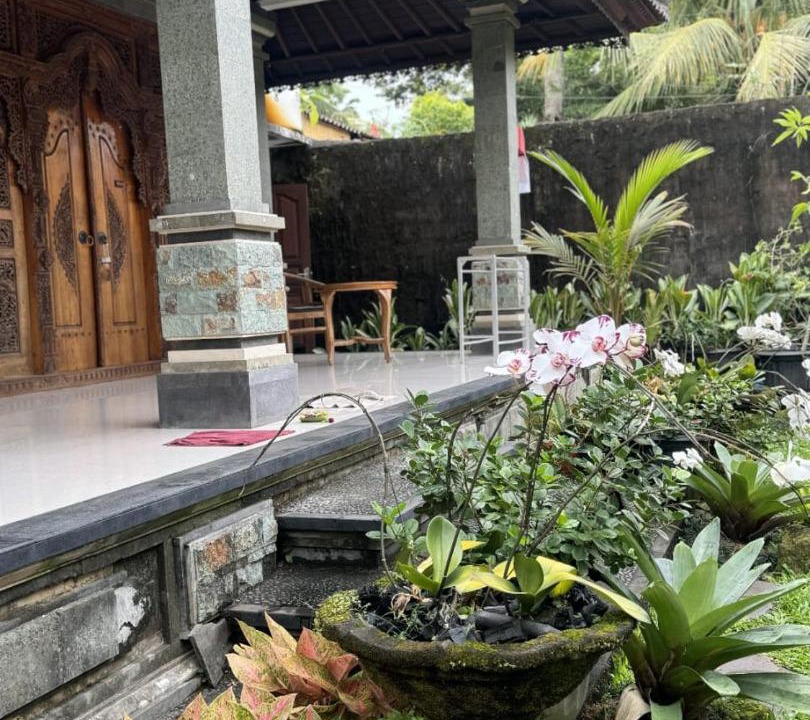 Photo of Others in Penestanan