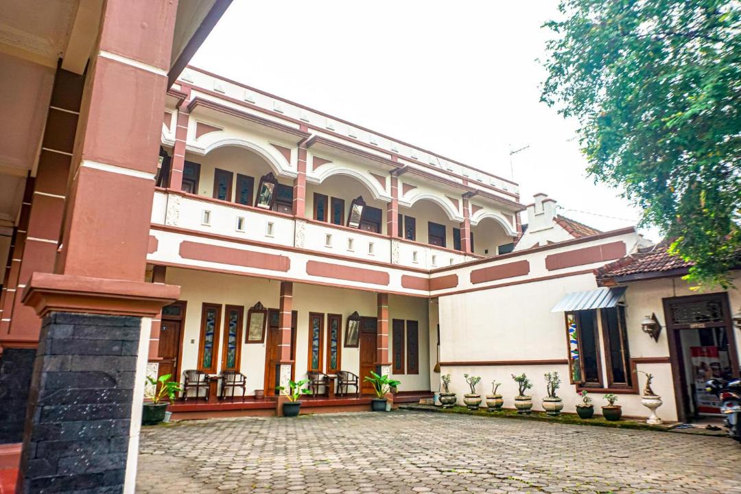 Photo of Others in Laweyan