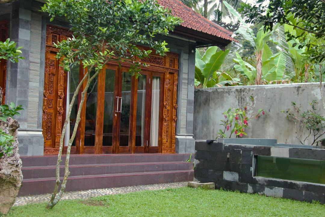 Photo of Others in Tembuku