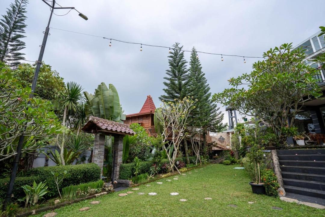 Photo of Others in Caringin