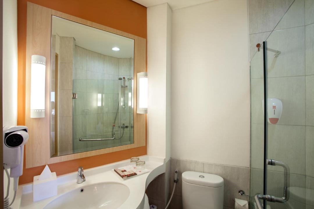 Photo of Bathroom in Gambir