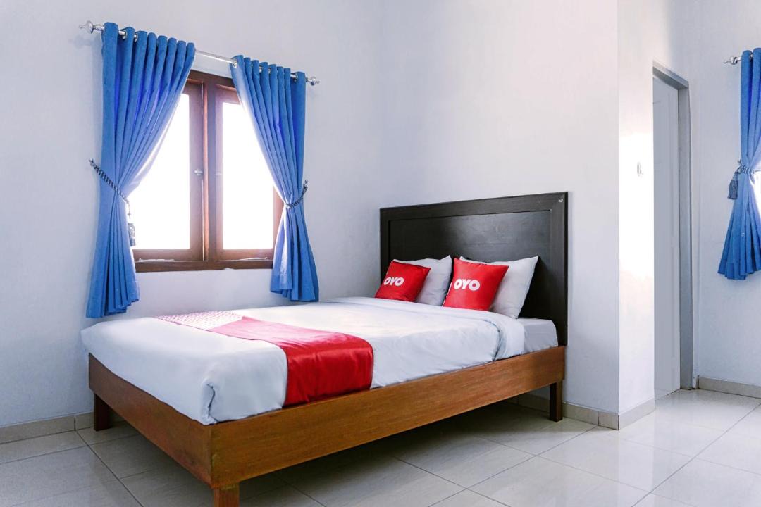 Photo of Bedroom in Pacitan
