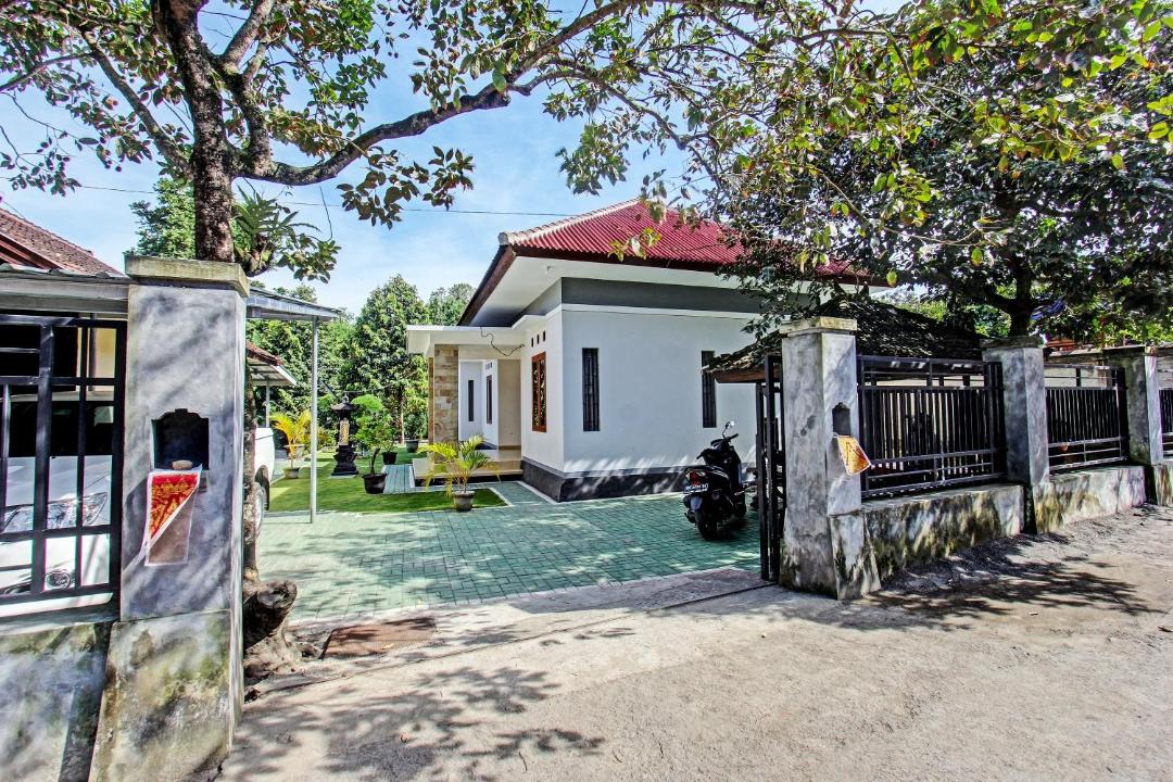 Photo of Others in Kecamatan Pringgarata