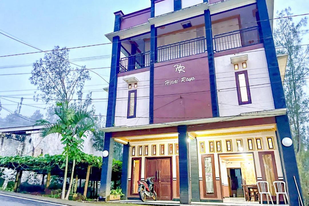 Photo of Others in Tosari