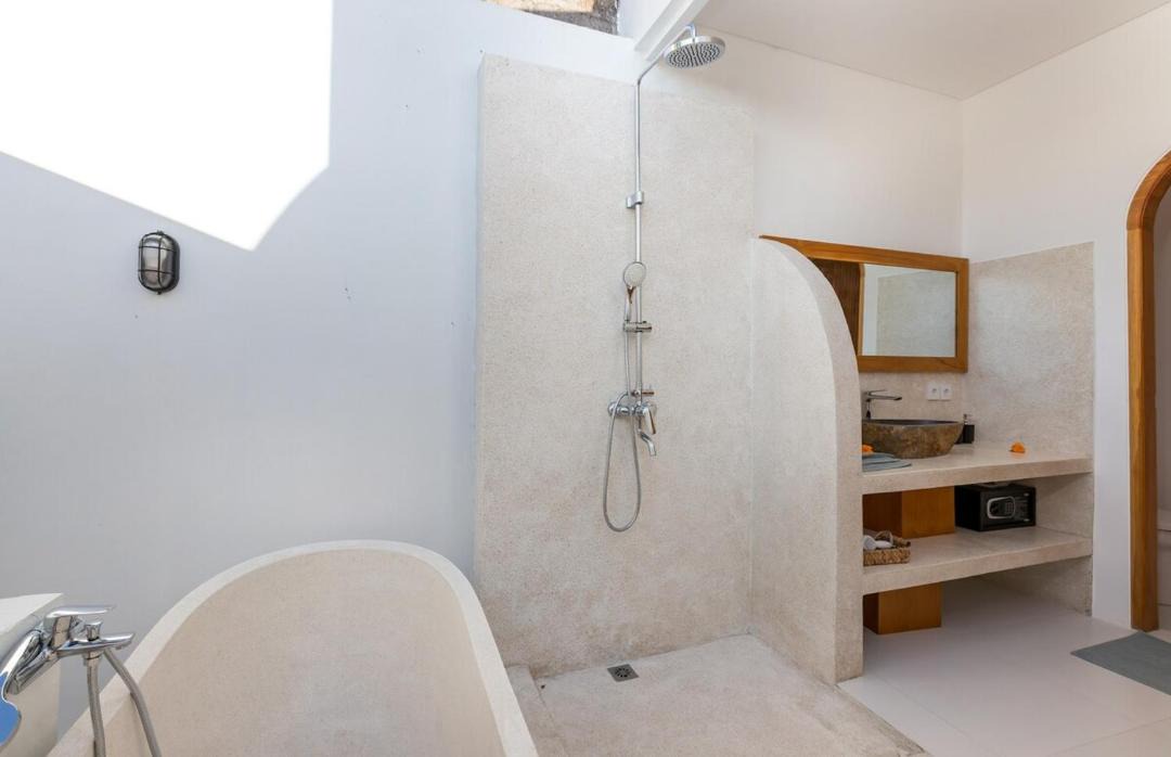 Photo of Bathroom in Padangsambian Klod