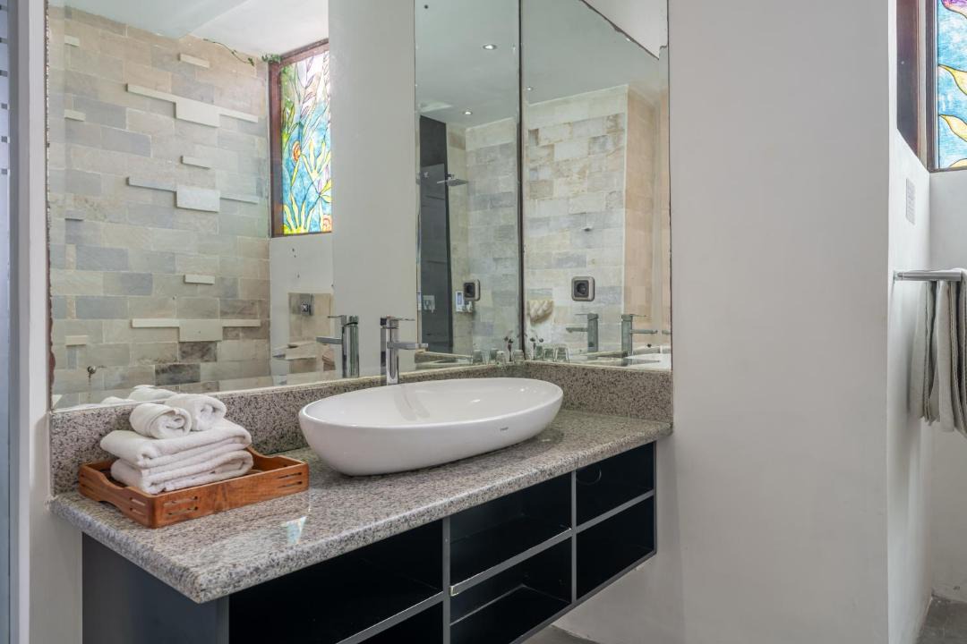 Photo of Bathroom in Laksmana