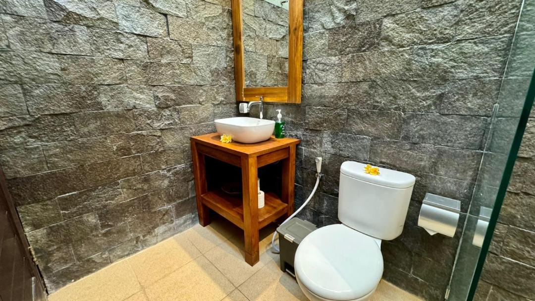 Photo of Bathroom in Sunset Road