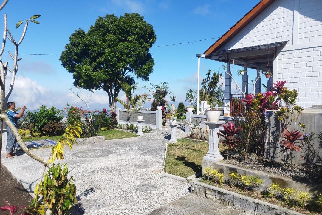 Photo of Others in Besakih