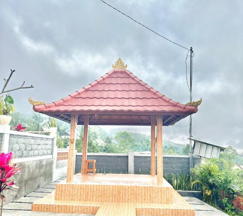 Photo of Others in Besakih