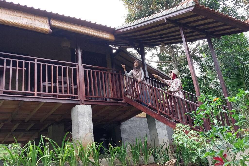 Photo of Others in East Selemadeg