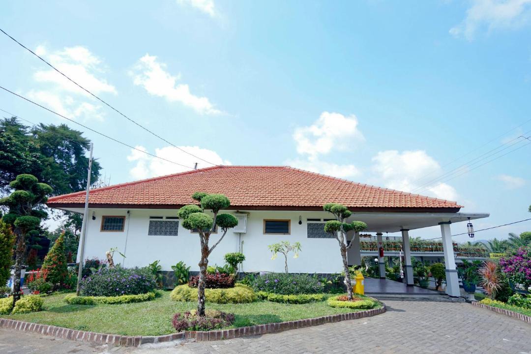 Photo of Others in Batu