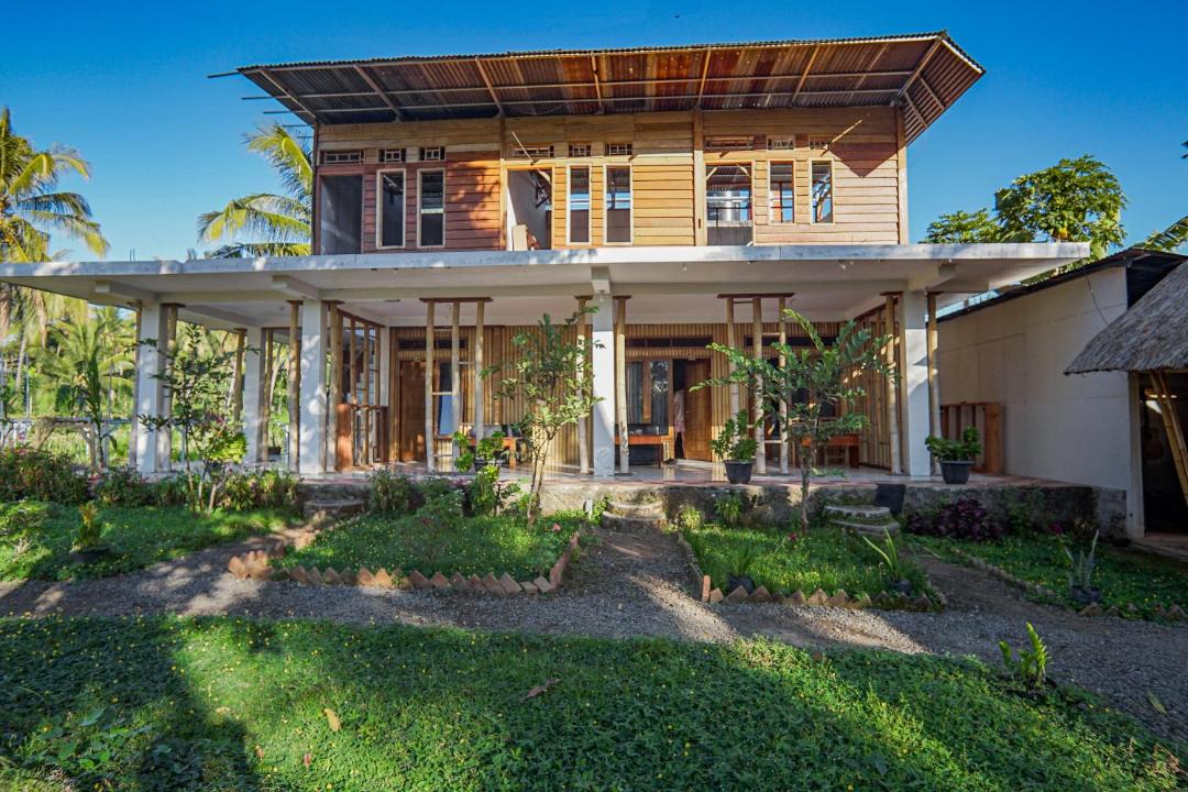 Photo of Others in Bayan