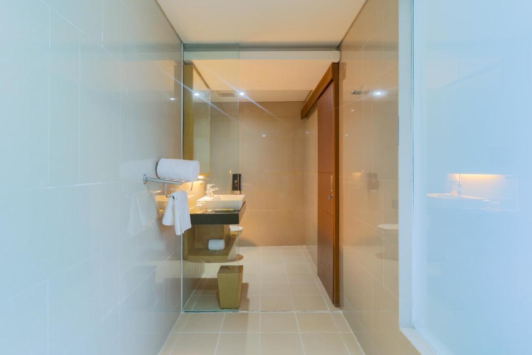 Photo of Bathroom in Kartika Plaza