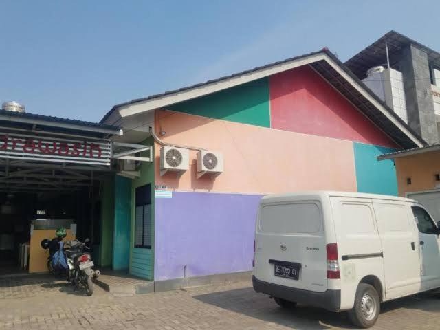Photo of Others in Gedongtataan