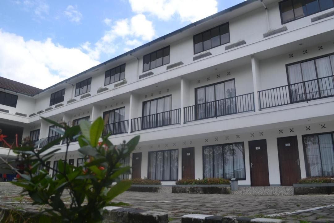 Photo of Buildings in Megamendung