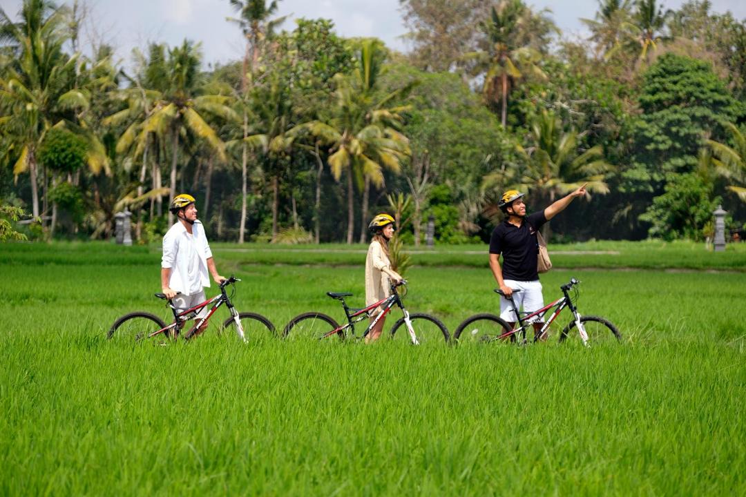 Photo of Others in Sayan