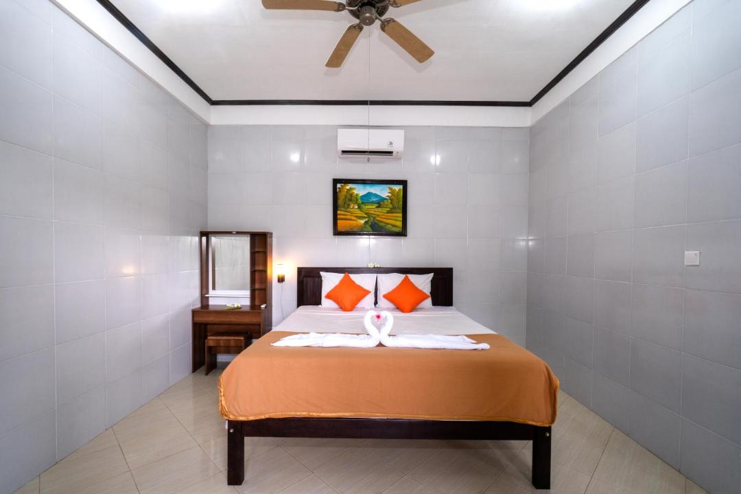 Photo of Others in Jungut Batu