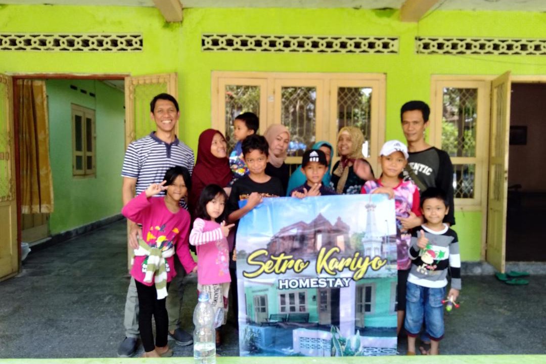 Photo of Human In Picture in Srimulyo