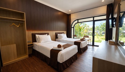 Superior Twin Room