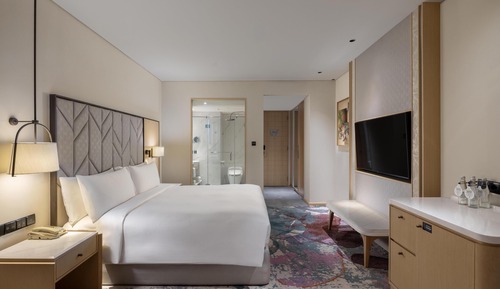 King Guest Room High Floor