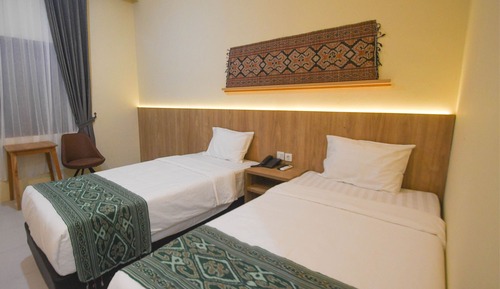 Deluxe Twin Room