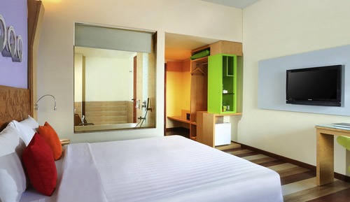 Deluxe Room, 1 Queen Bed